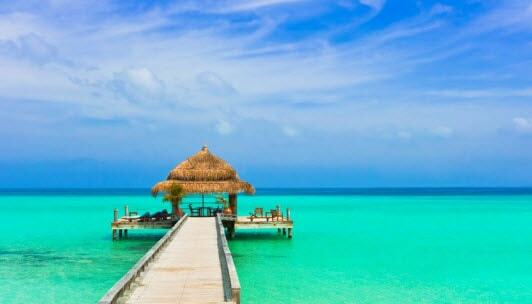 Win Tropical Beach Getaway Vacation Sweepstakes min